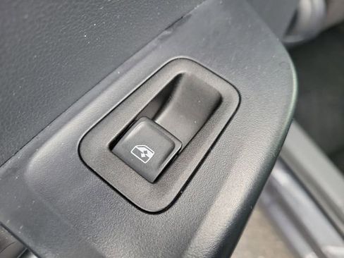 Used 2023 Volkswagen Taos S image 14