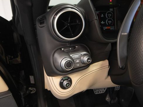 Used 2020 Ferrari Portofino image 24