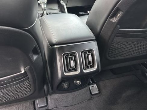 Used 2023 Kia Sorento S w/ Panoramic Sunroof Package FWD image 21