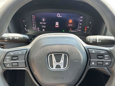 Used 2023 Honda Accord EX image 19