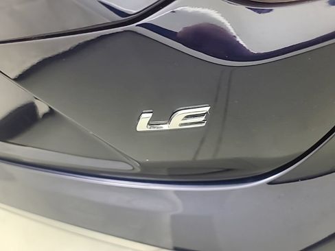 Used 2025 Toyota Corolla LE FWD image 12