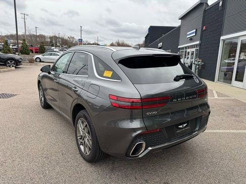 Certified 2024 Genesis GV70 2.5T image 7