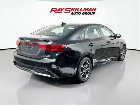 Used 2023 Kia Forte LXS image 7