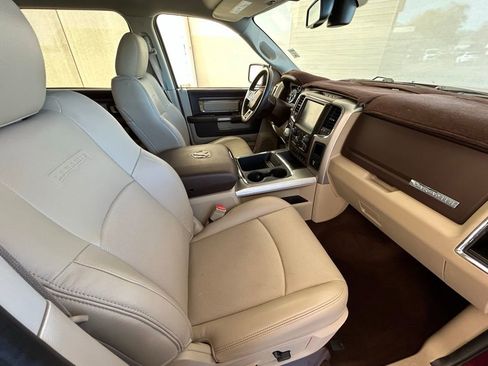 Used 2017 RAM 1500 Laramie w/ Convenience Group image 17