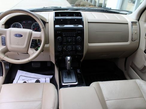 Used 2010 Ford Escape Limited image 33