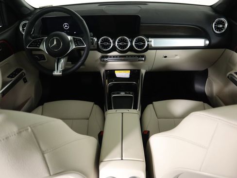 New 2026 Mercedes-Benz GLB 250 image 14