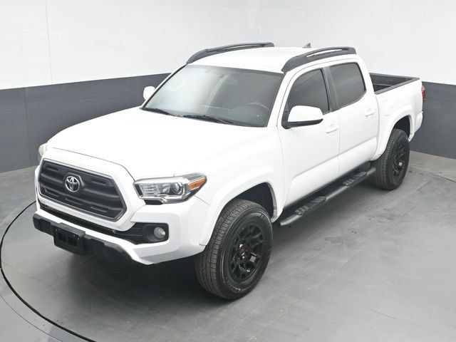 Used 2017 Toyota Tacoma SR5 w/ Tow Package AWD/4WD image 34