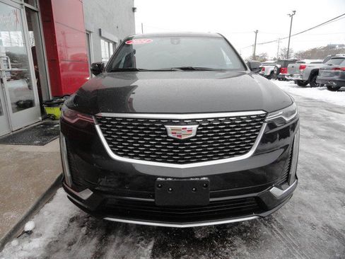 Used 2024 Cadillac XT6 Luxury image 7