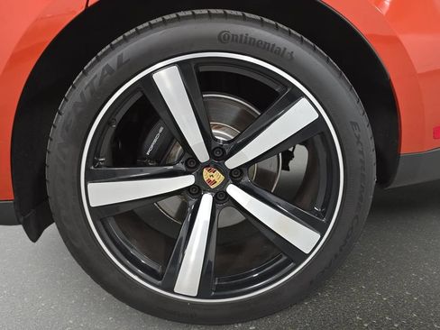 Used 2022 Porsche Macan AWD/4WD image 28