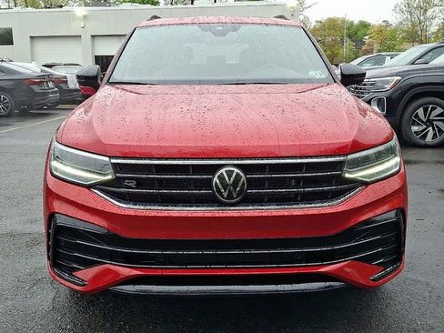 Certified 2024 Volkswagen Tiguan SE R-Line AWD/4WD image 3