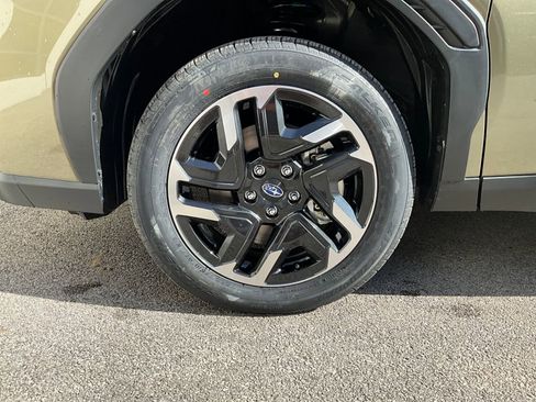 New 2026 Subaru Forester Premium AWD/4WD image 31