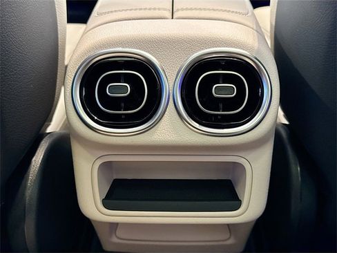 Certified 2025 Mercedes-Benz GLC 300 4MATIC image 27