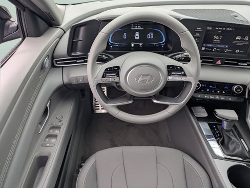 New 2026 Hyundai Elantra SEL Sport Premium FWD image 17