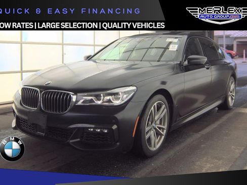 Used 2019 BMW 750i xDrive AWD/4WD image 1