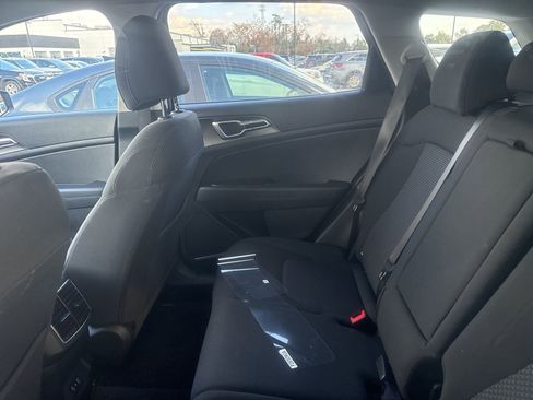 Used 2026 Kia Sportage LX w/ LX Convenience Package image 6