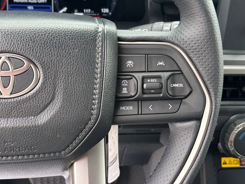 New 2026 Toyota 4Runner TRD Off-Road AWD/4WD image 15