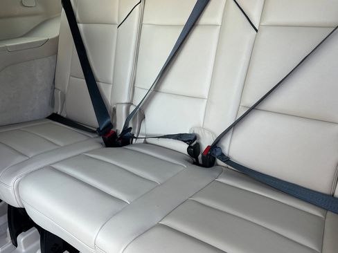 Certified 2023 Cadillac Escalade Premium Luxury w/ Performance Package image 18