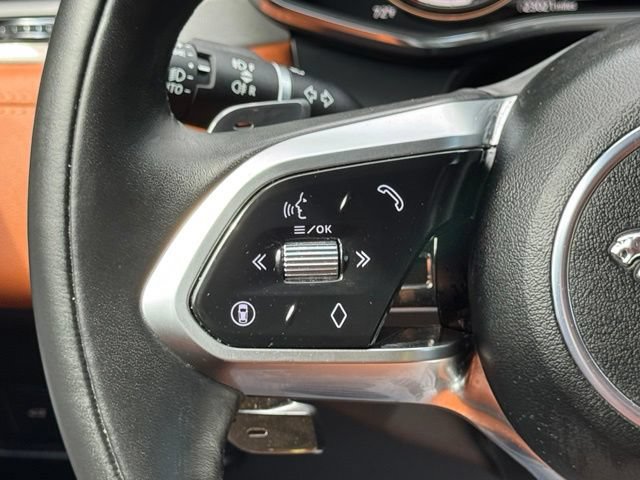 Certified 2026 Jaguar F-PACE R-Dynamic S AWD/4WD image 23