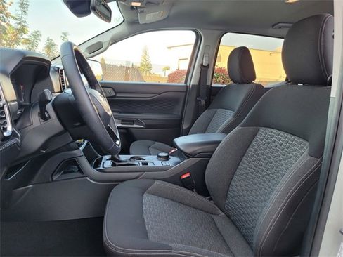 Used 2024 Ford Ranger XLT w/ FX4 Off-Road Package image 12