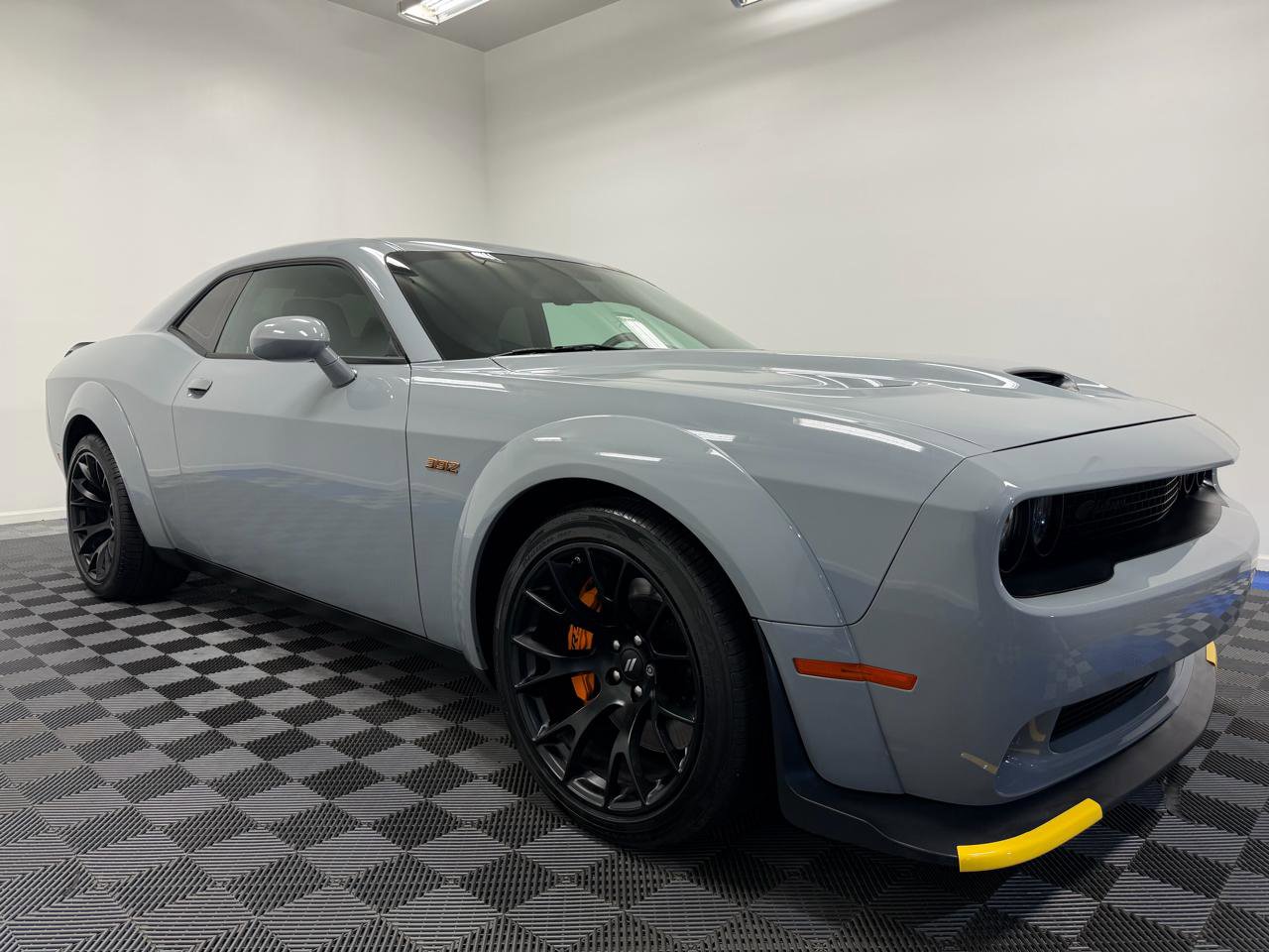 Used 2022 Dodge Challenger R/T Scat Pack RWD image 1