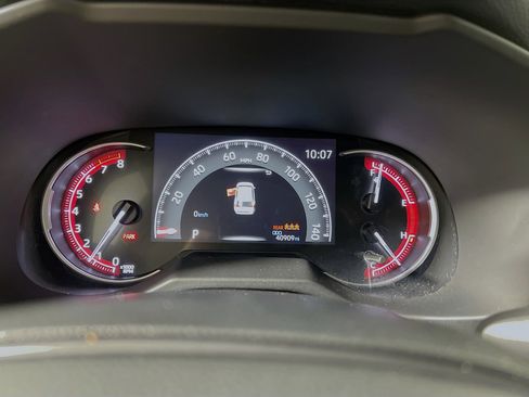 Used 2025 Toyota RAV4 LE image 22