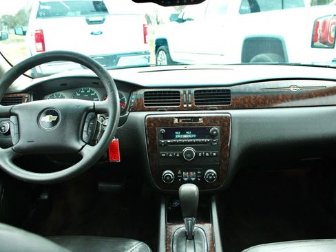 Used 2016 Chevrolet Impala LTZ image 15