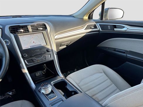 Used 2019 Ford Fusion S FWD image 22