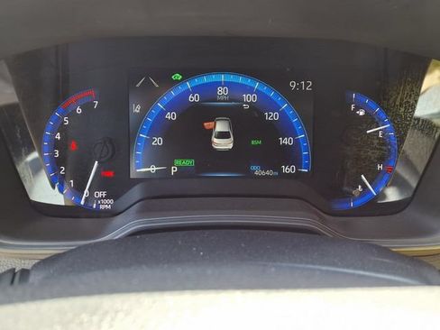 Used 2022 Toyota Corolla LE FWD image 11