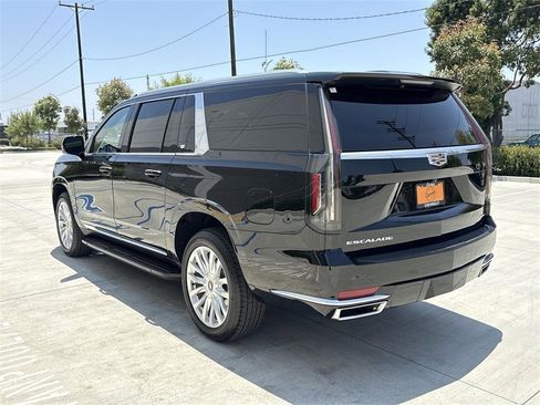 Used 2021 Cadillac Escalade ESV Luxury image 5
