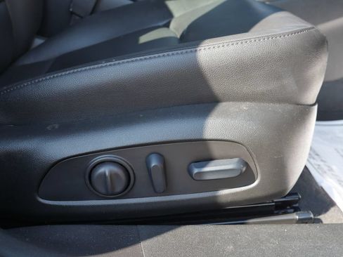 Used 2024 Chevrolet Malibu LT FWD image 9