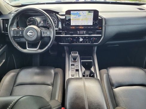 Certified 2024 Nissan Pathfinder SL w/ SL Premium Package FWD image 15