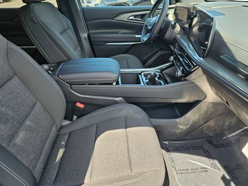 New 2026 Chevrolet Traverse LT w/ Driver Confidence Package FWD image 10