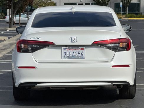 Used 2023 Honda Civic EX image 5
