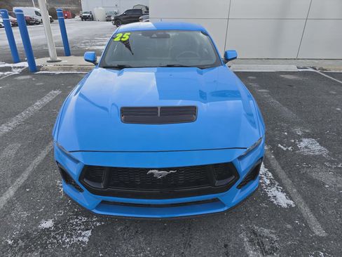 Used 2025 Ford Mustang GT image 9