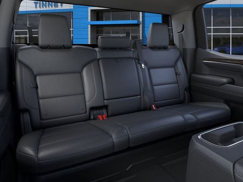 New 2026 GMC Sierra 1500 SLT image 17