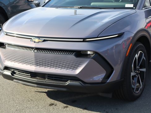 New 2026 Chevrolet Equinox EV LT AWD/4WD image 5
