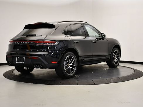 Certified 2026 Porsche Macan AWD/4WD image 7