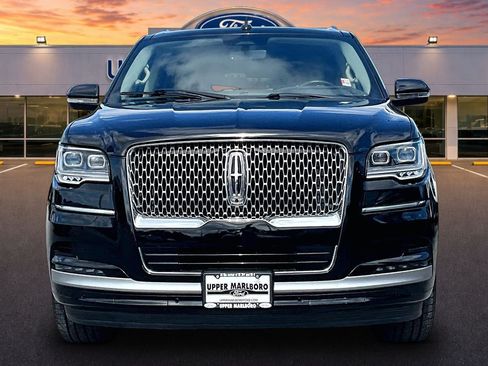 Used 2022 Lincoln Navigator L Reserve AWD/4WD image 3