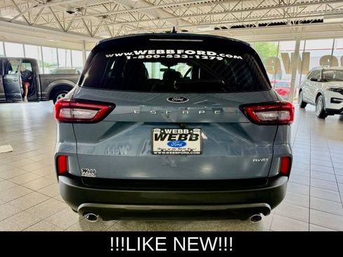 Used 2025 Ford Escape ST-Line Select AWD/4WD image 7