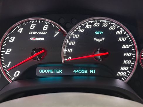 Used 2011 Chevrolet Corvette Z06 RWD image 19