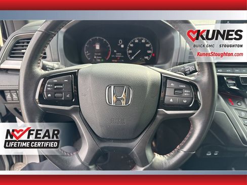 Used 2025 Honda Odyssey Sport-L image 29