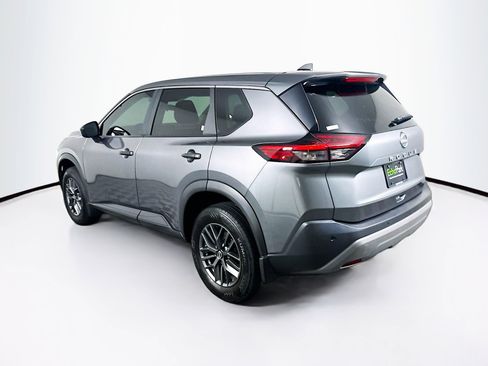 Used 2023 Nissan Rogue S FWD image 5