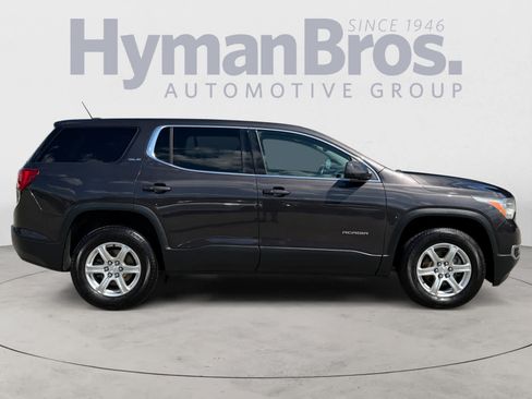 Used 2017 GMC Acadia SLE FWD image 2
