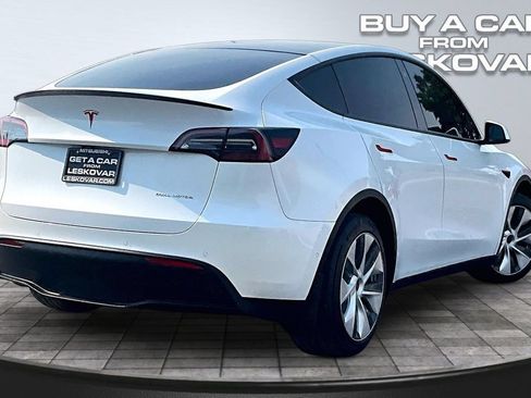 Used 2021 Tesla Model Y Long Range AWD/4WD image 13