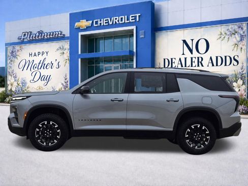 New 2026 Chevrolet Traverse Z71 w/ Driver Confidence Package AWD/4WD image 3