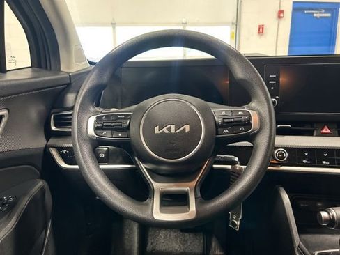 Used 2023 Kia Sportage LX AWD/4WD image 14
