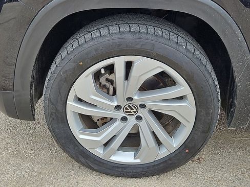 Used 2022 Volkswagen Atlas SE FWD image 13