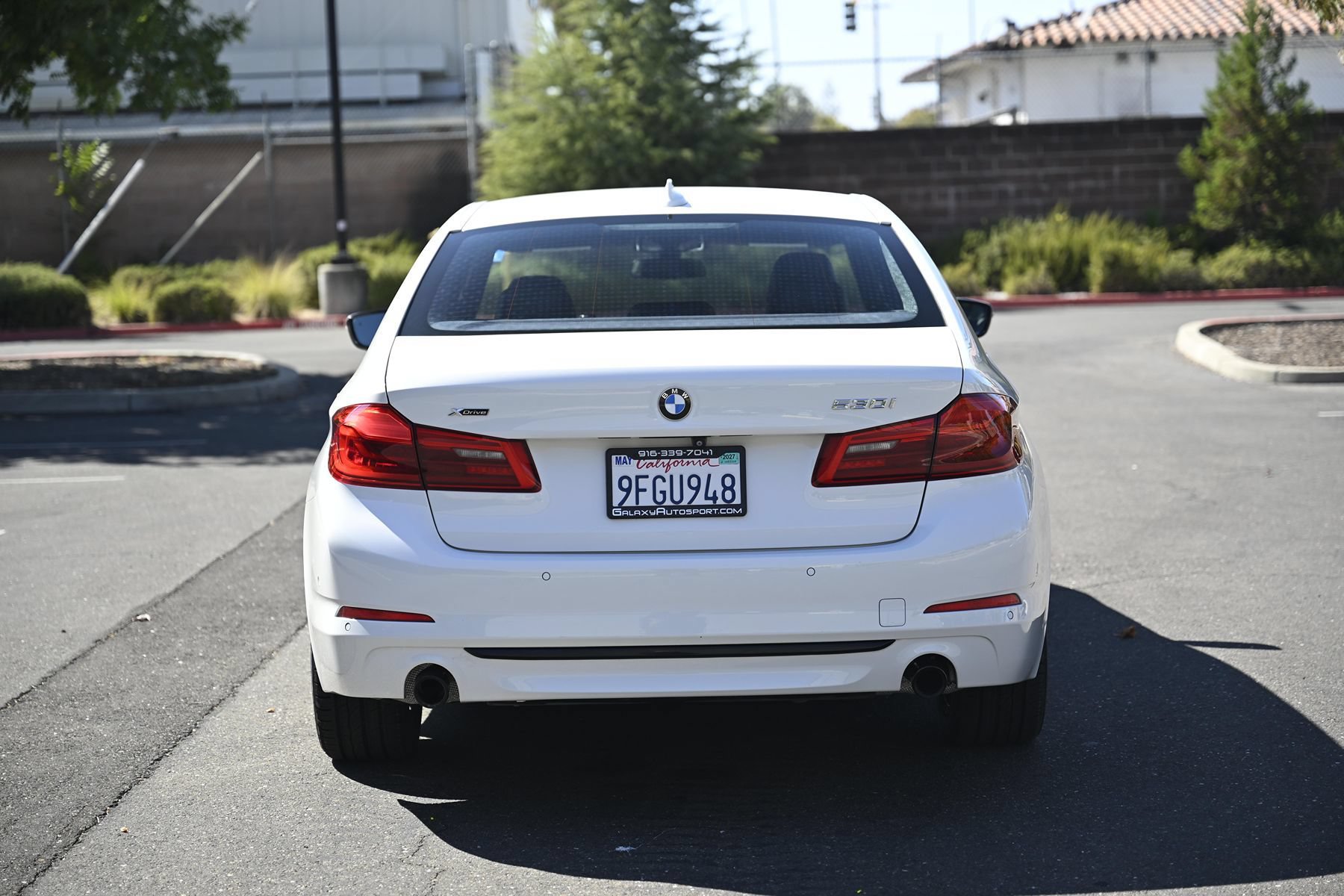 Used 2017 BMW 530i xDrive AWD/4WD image 6