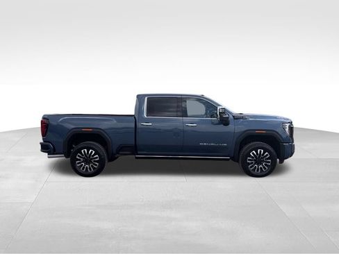 Used 2026 GMC Sierra 3500 Denali Ultimate AWD/4WD image 25