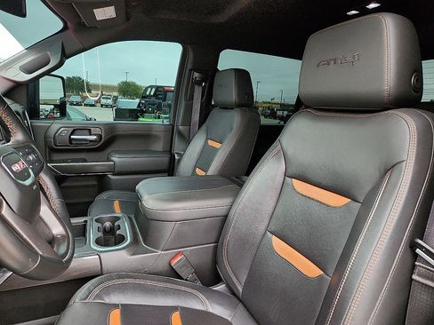 Used 2023 GMC Sierra 2500 AT4 image 6